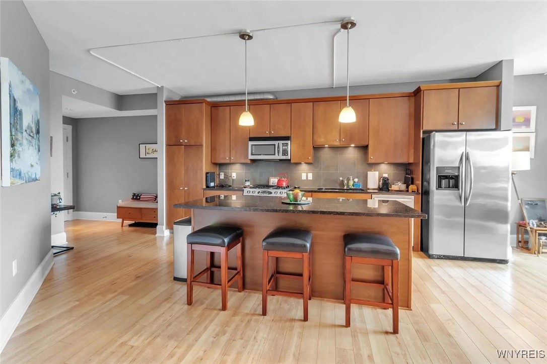photo 3 : 132 Lakefront Boulevard 105, Buffalo NY 14202