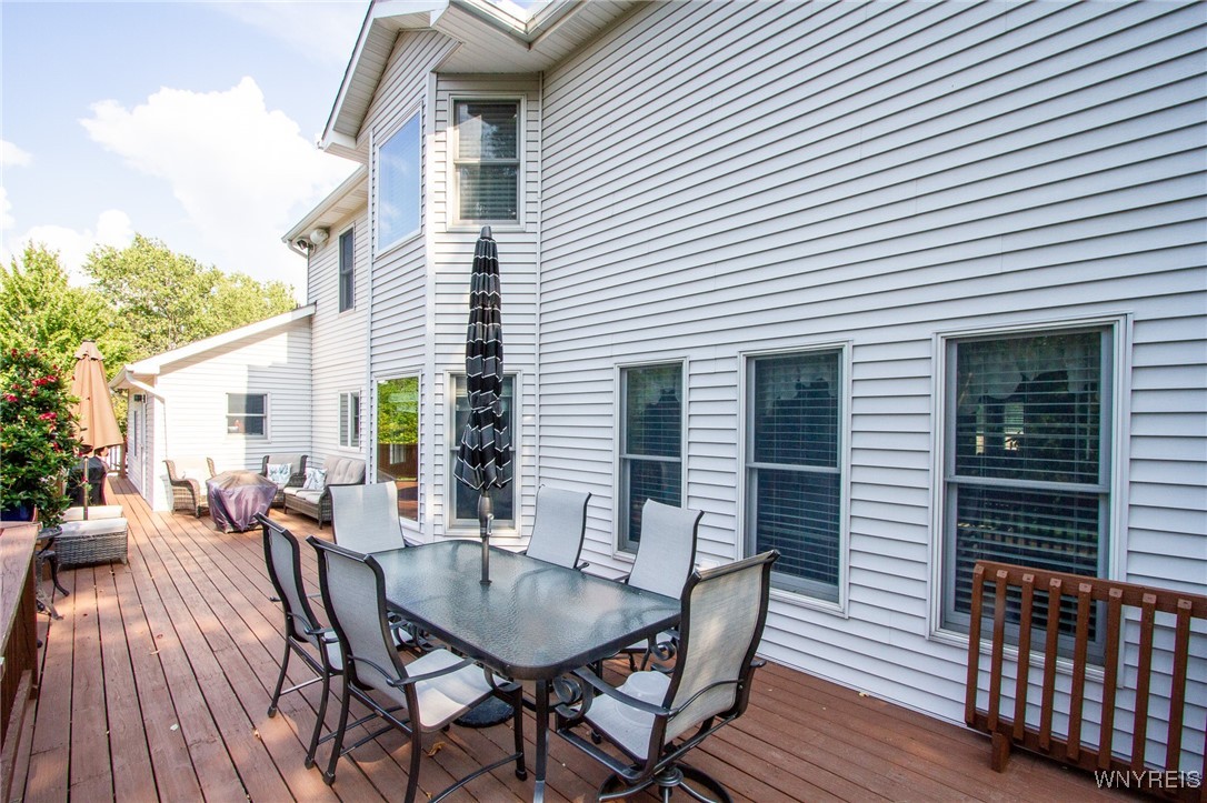 photo lRLjI7kKA: 2772 Pleasant Avenue, Hamburg NY 14085