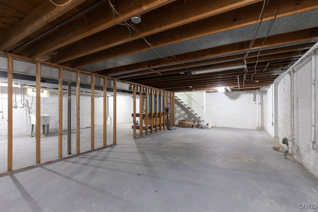 photo undefined: 117 Treeland Circle, Geddes NY 13219
