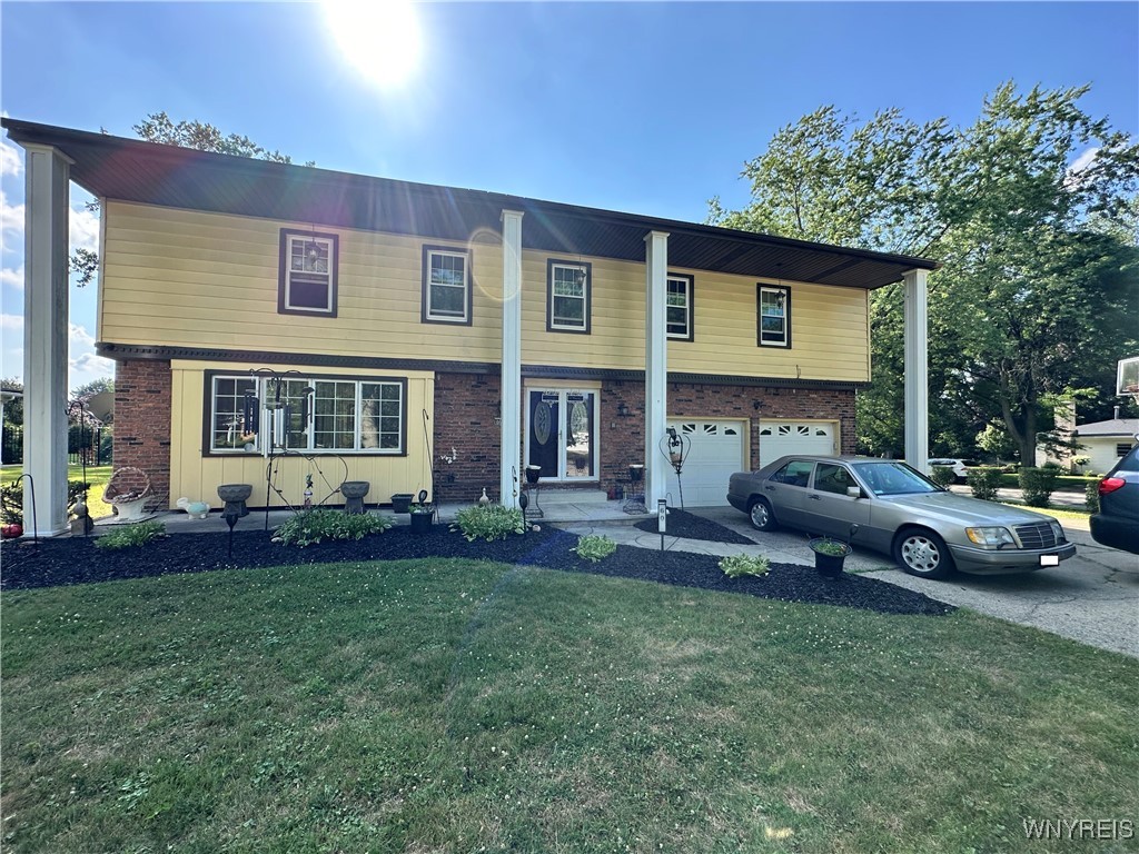 photo 0: 60 Chapel Woods, Amherst NY 14221
