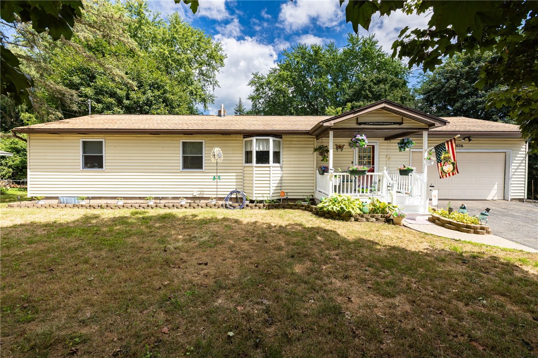 photo undefined: 2026 Maple Avenue, Palmyra NY 14522