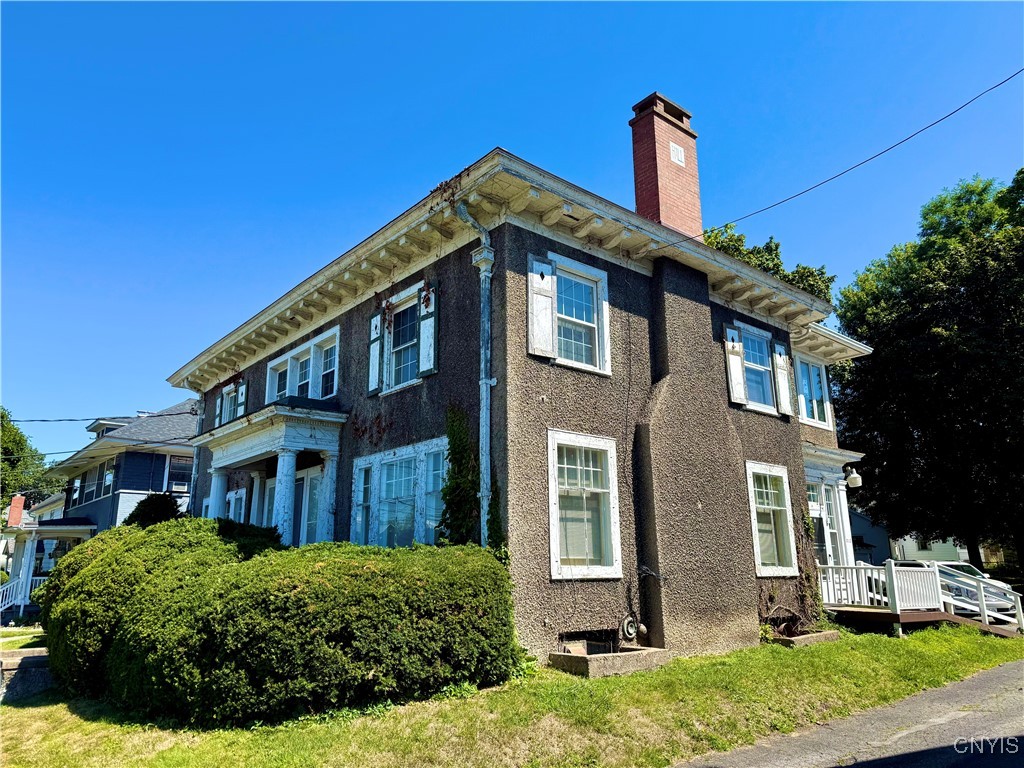 photo 3 : 2113 Genesee Street, Utica NY 13501