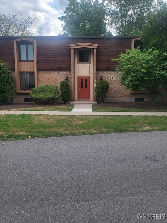 photo 1 : 75 Greenwich Drive 1, Amherst NY 14228