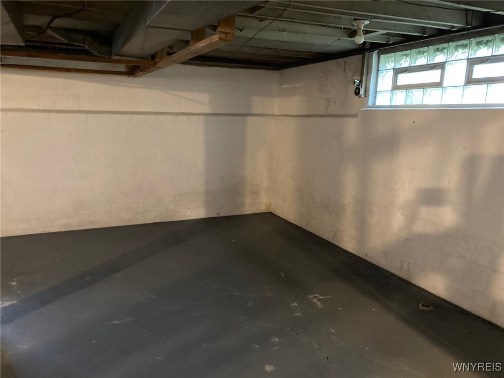 photo undefined: 618 82nd Street, Niagara Falls NY 14304