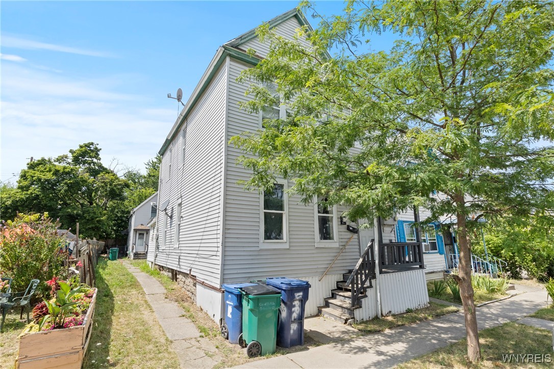 photo undefined: 30 South Putnam Street W, Buffalo NY 14213