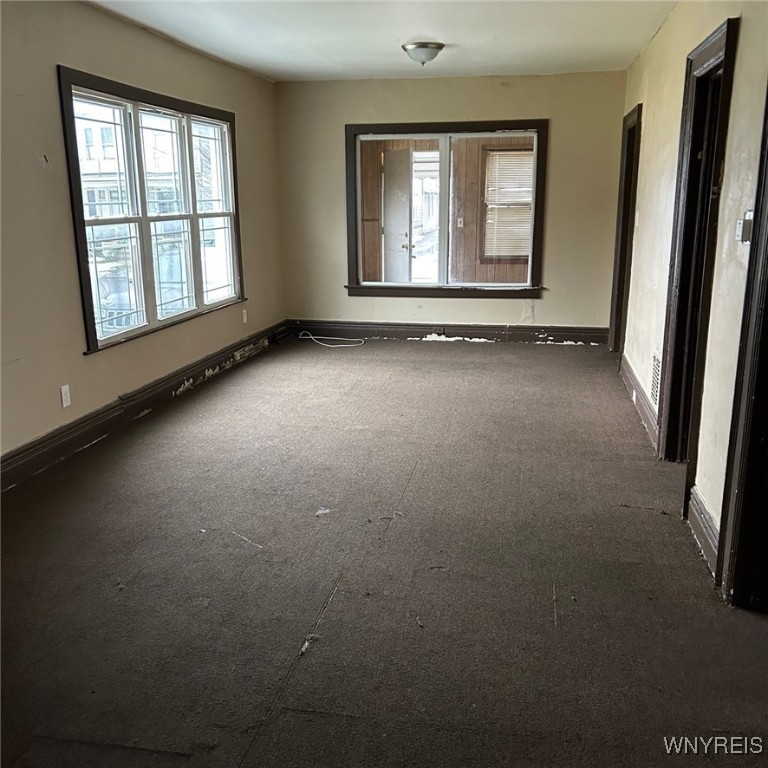 photo 2 : 95 Carl Street, Buffalo NY 14215