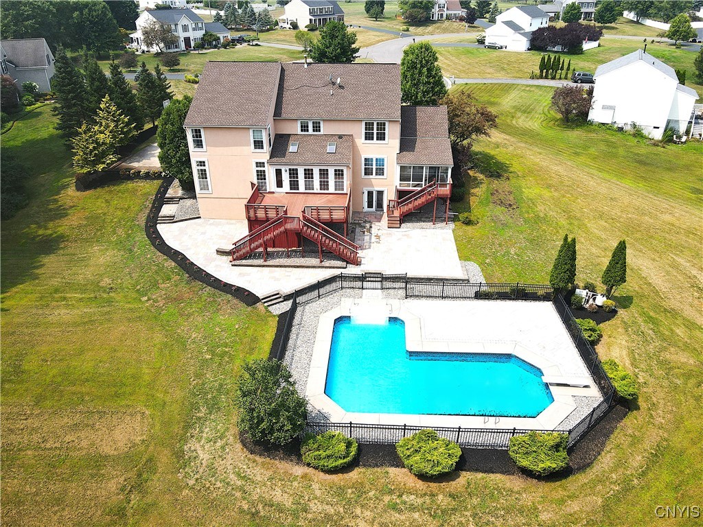 photo 3 : 7638 Haylage Circle, Lysander NY 13027