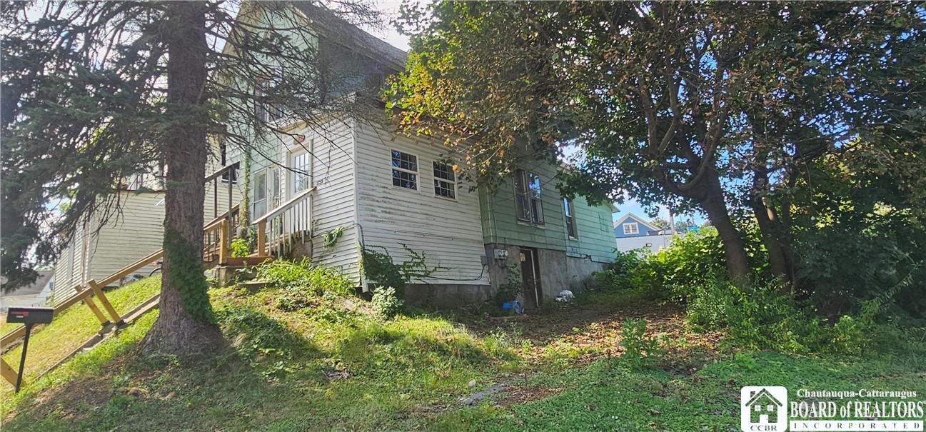 photo undefined: 541 Crescent Street, Jamestown NY 14701