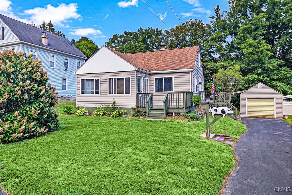 photo undefined: 127 1/2 Oxford Road, New Hartford NY 13413