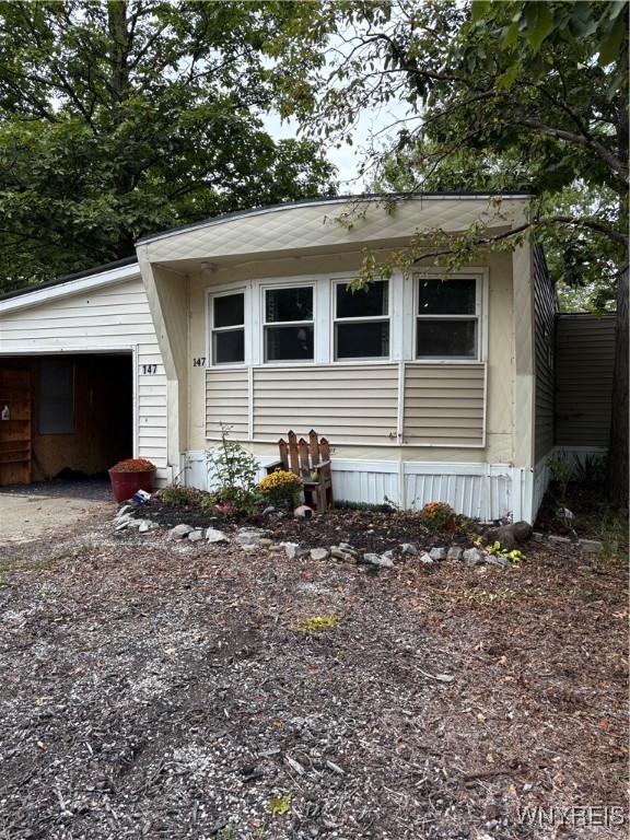 photo undefined: 147 East Canyon Drive, Hamburg NY 14075