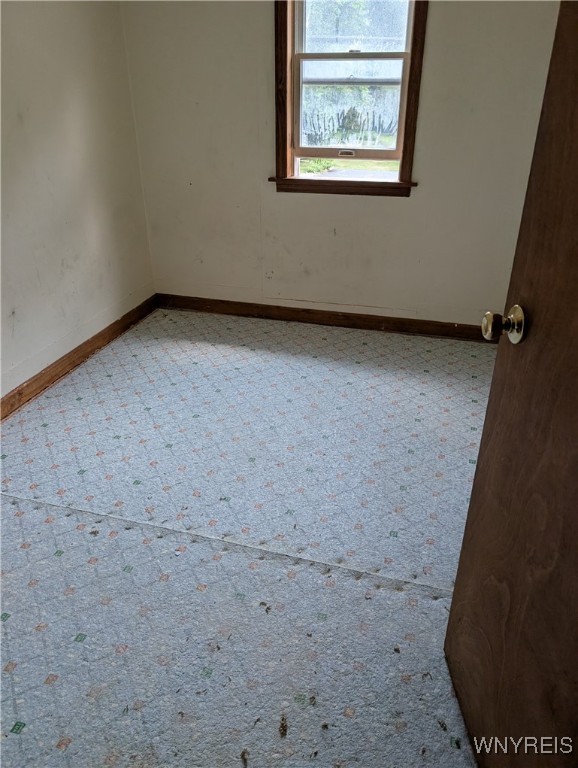 photo 4 : 12380 Big Tree Road, Wales NY 14169