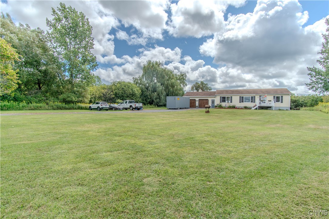 photo 3 : 21178 Gillette Road, Watertown Town NY 13601