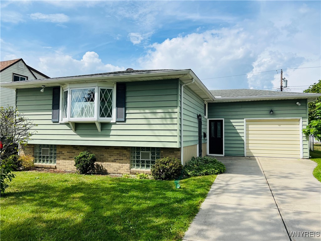 photo undefined: 28 Mayberry Drive East, Cheektowaga NY 14227