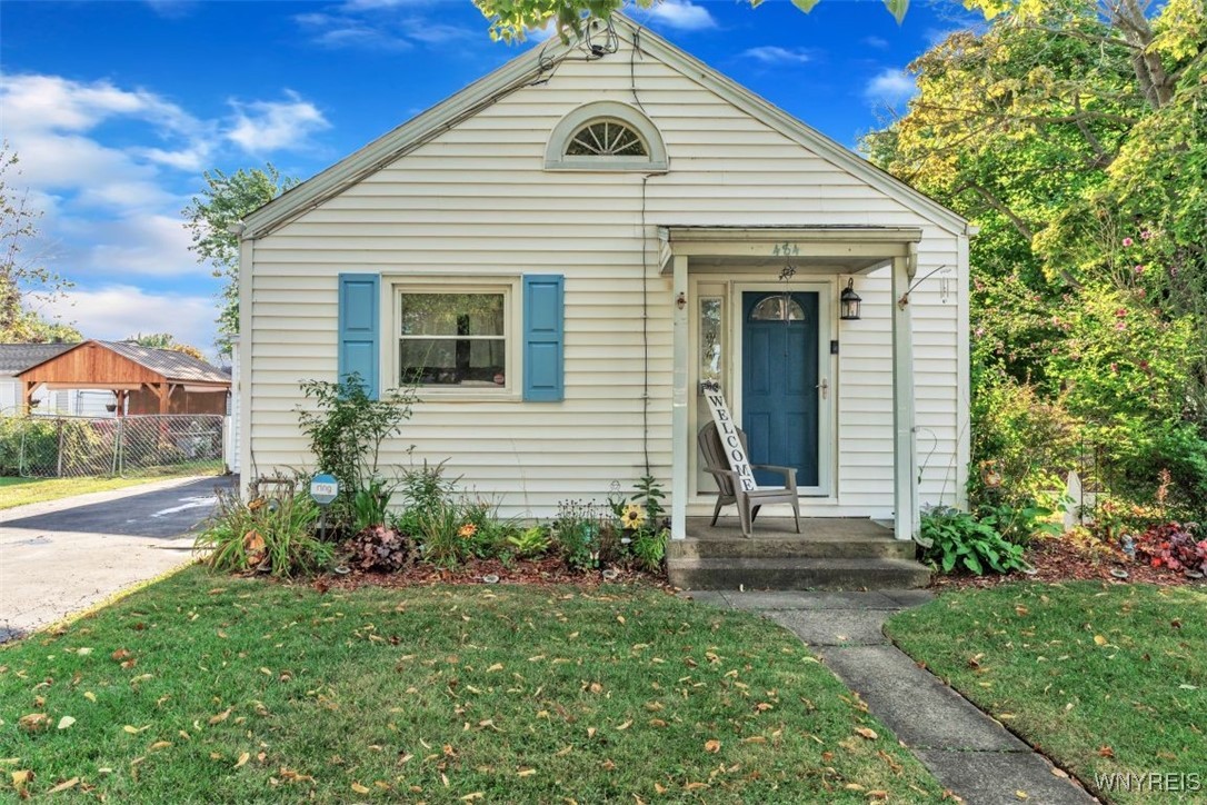 photo 0: 484 81st Street, Niagara Falls NY 14304