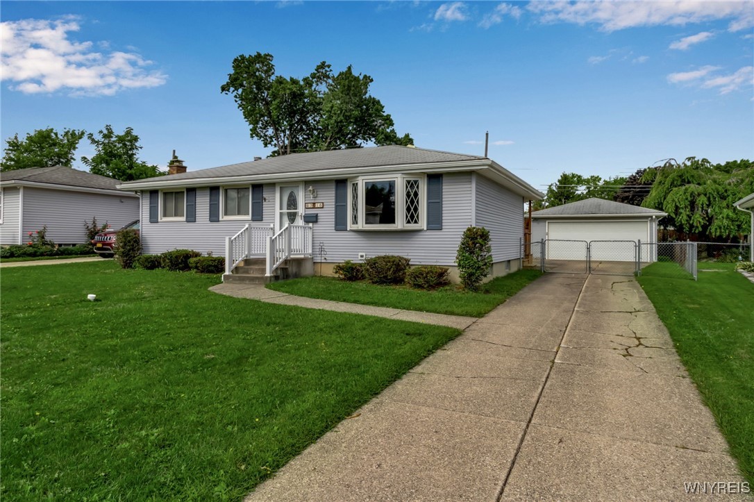 photo 1 : 3416 Emerling Drive, Hamburg NY 14219