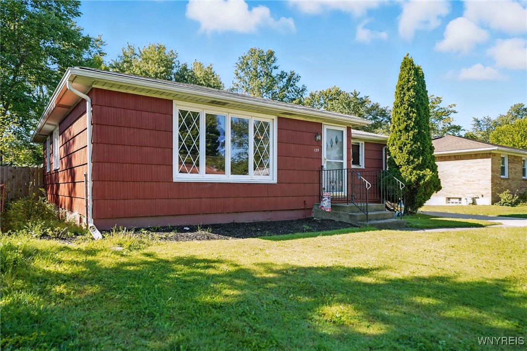 photo undefined: 129 Willowcrest Drive, West Seneca NY 14224
