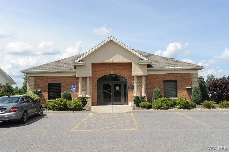 photo undefined: 9276 Main Street, Clarence NY 14031