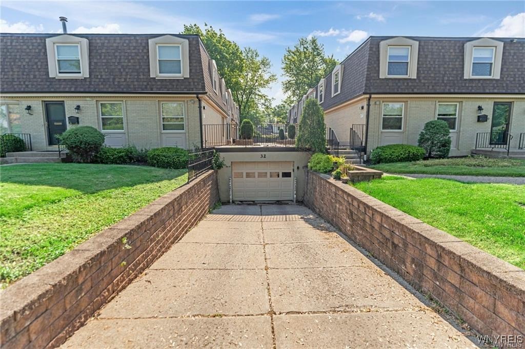 photo fu8vpsXs: 32 Bernhardt Drive 4, Amherst NY 14226
