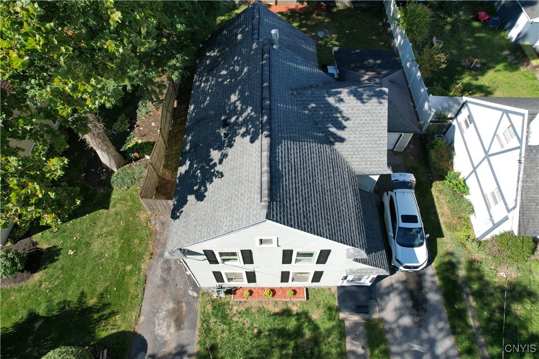 photo 2 : 202 West Warrington Road, Syracuse NY 13205