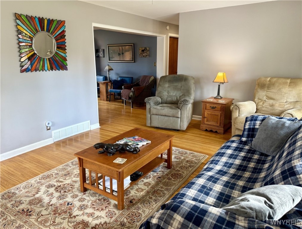 photo 2 : 615 Lynbrook Avenue, Tonawanda NY 14150