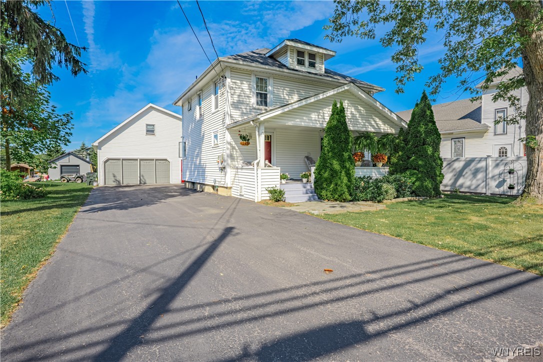 photo undefined: 449 Lake Street, Wilson NY 14172