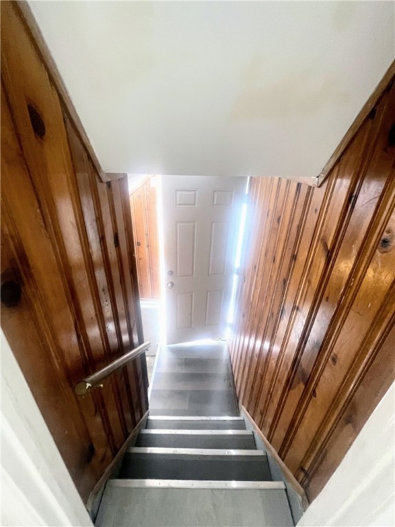 photo 4 : 210 Cedarwood Terrace, Rochester NY 14609
