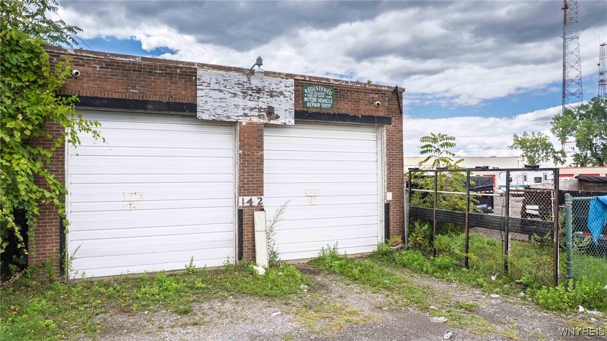 photo undefined: 142 Botsford Place, Buffalo NY 14216