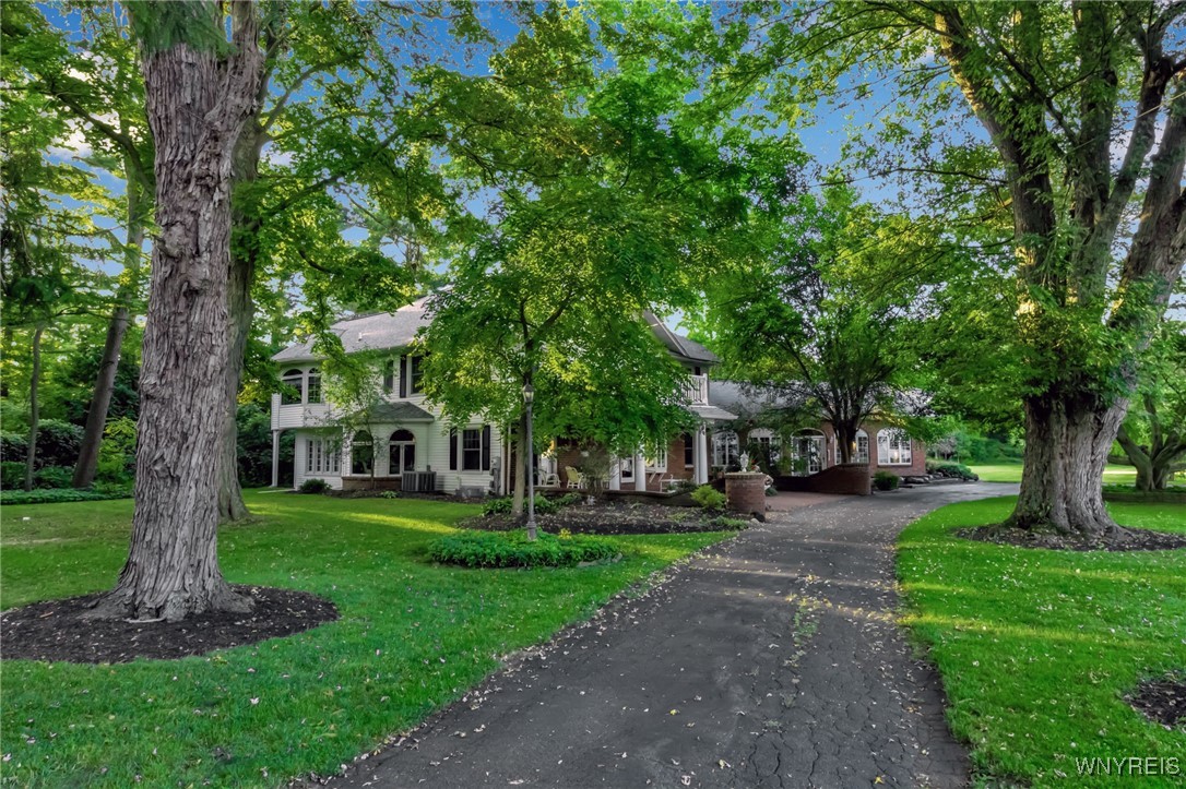 photo CU4xVjmdIWGs9jqeic8uj0wVNMFbCk: 2271 Bullis Road, Elma NY 14059