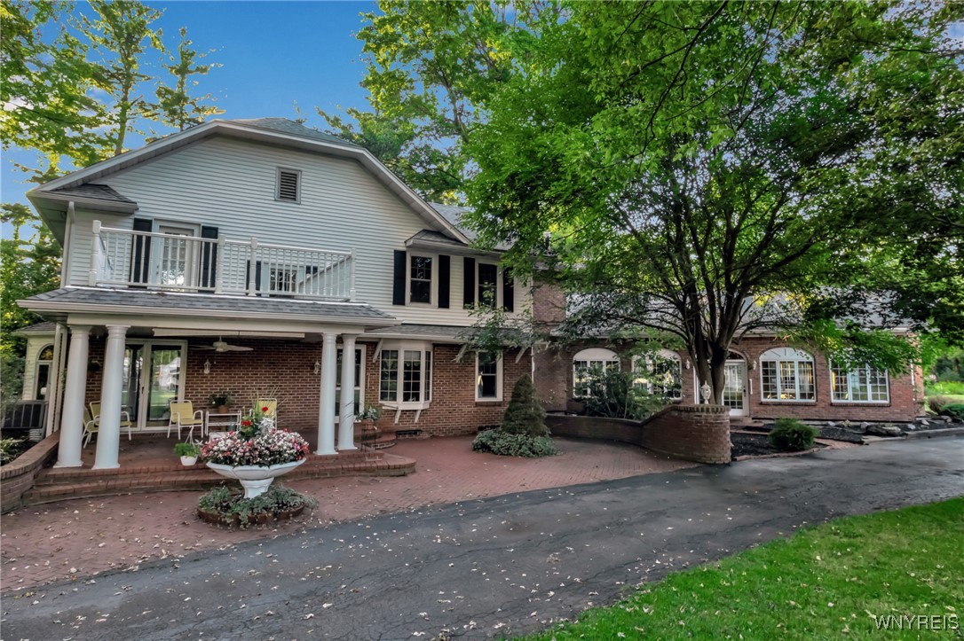 photo 2 : 2271 Bullis Road, Elma NY 14059