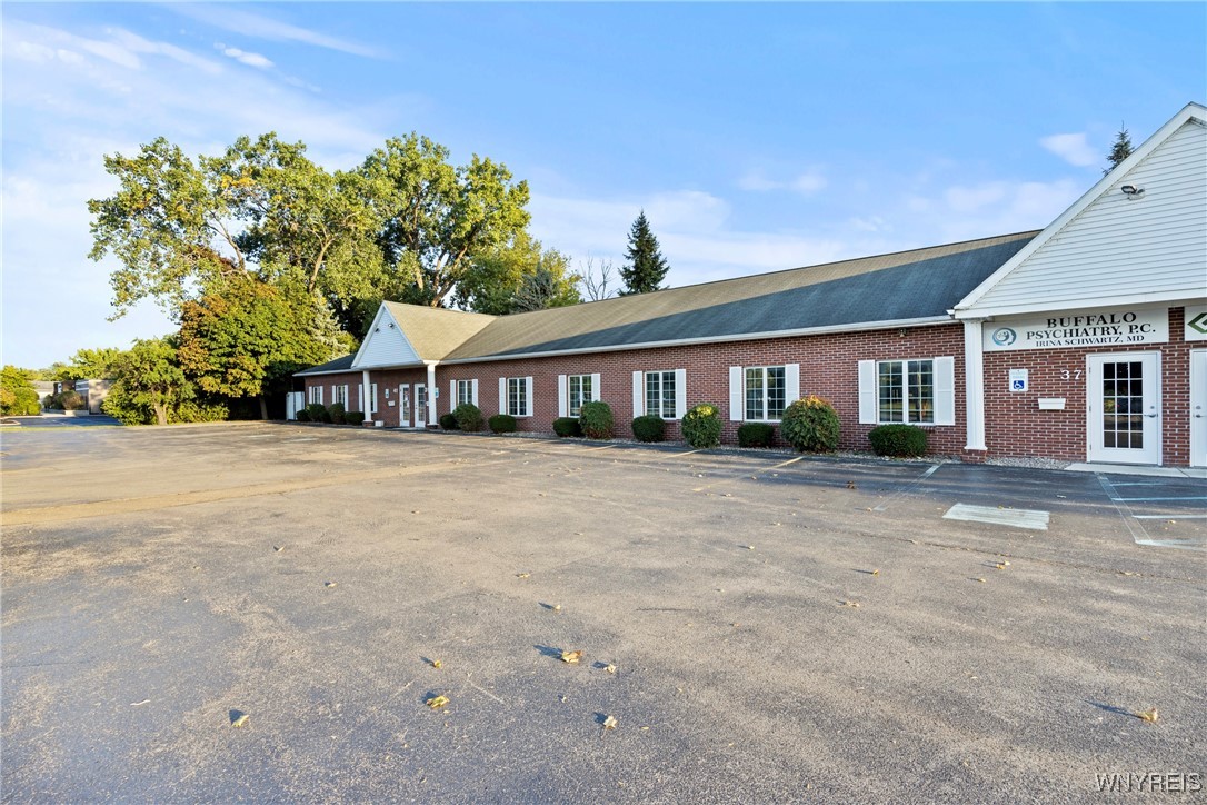 photo undefined: 37 Maple Road, Amherst NY 14221