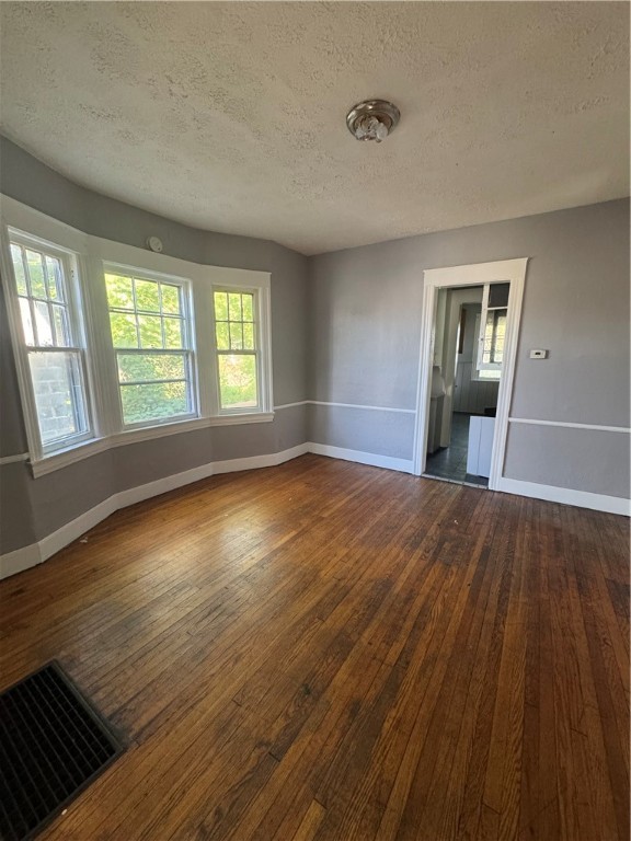photo 2 : 22 Gardiner Avenue, Rochester NY 14611