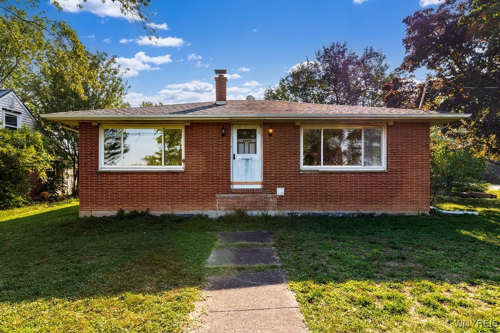 photo undefined: 3505 West River Road, Grand Island NY 14072