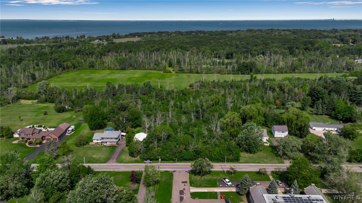 photo undefined: 986 Sturgeon Point Road, Evans NY 14047