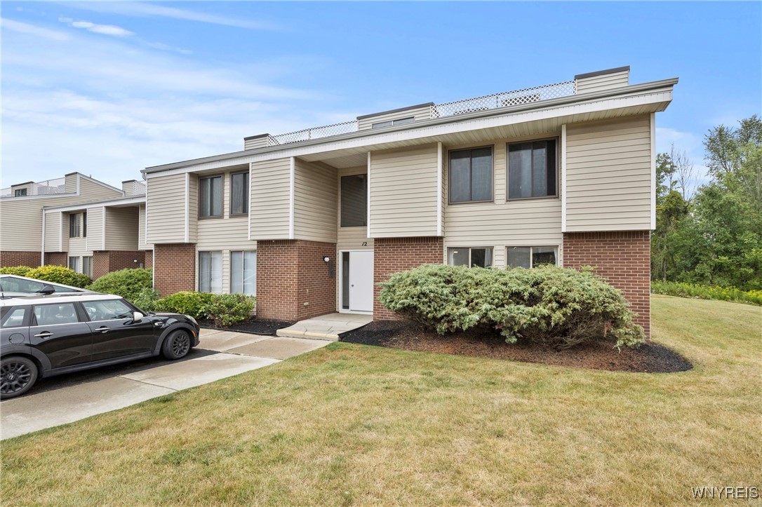 photo XV9Ud9oWrq3Q: 12 Southcreek Court B, Amherst NY 14051