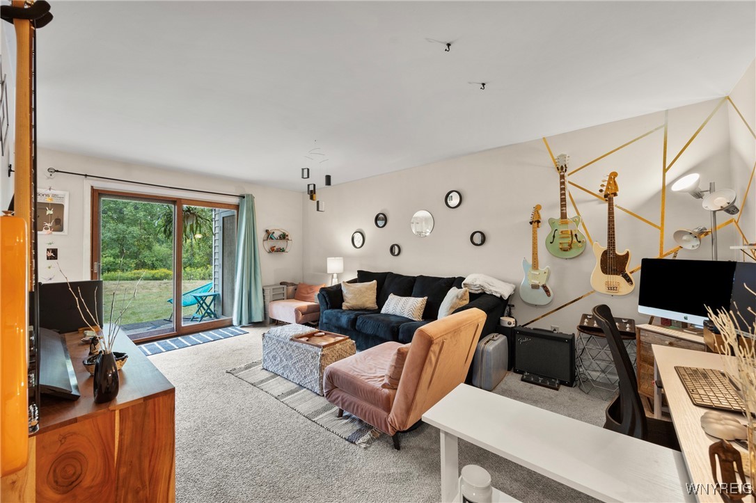 photo 3 : 12 Southcreek Court B, Amherst NY 14051