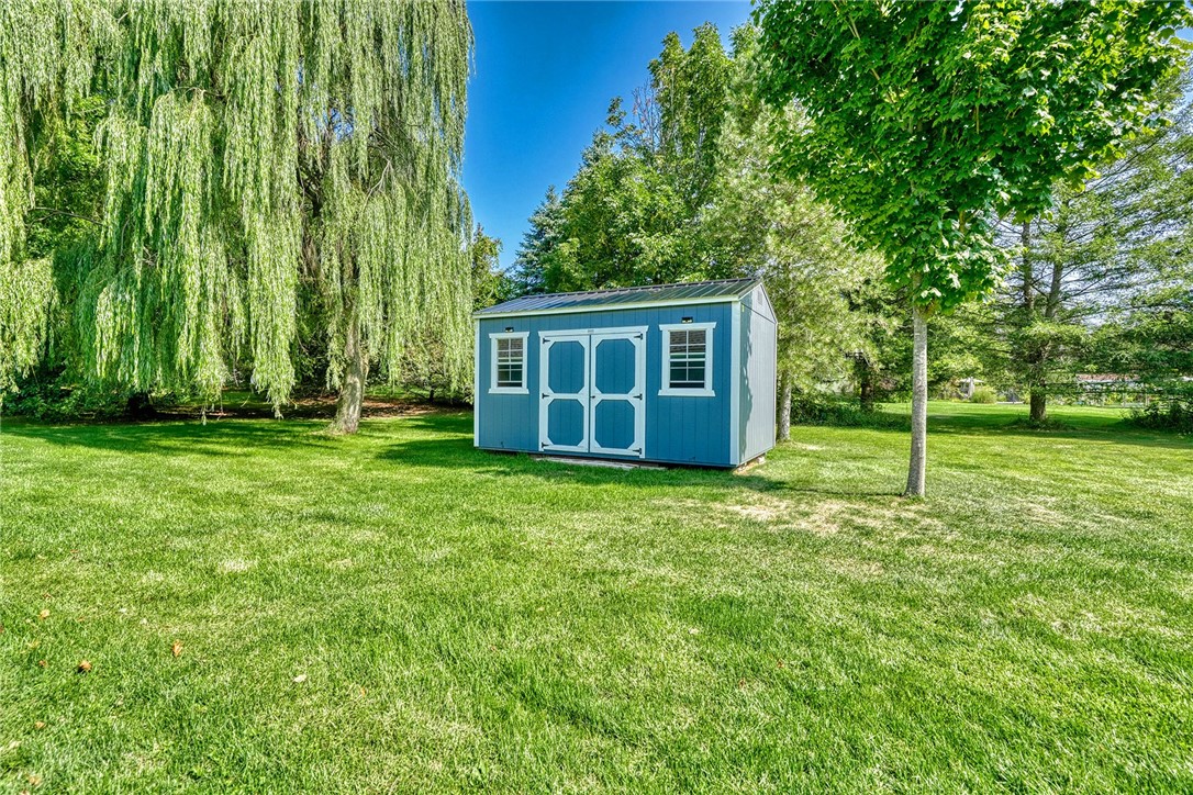 photo undefined: 26 Gravel Hill Lane, Mendon NY 14472
