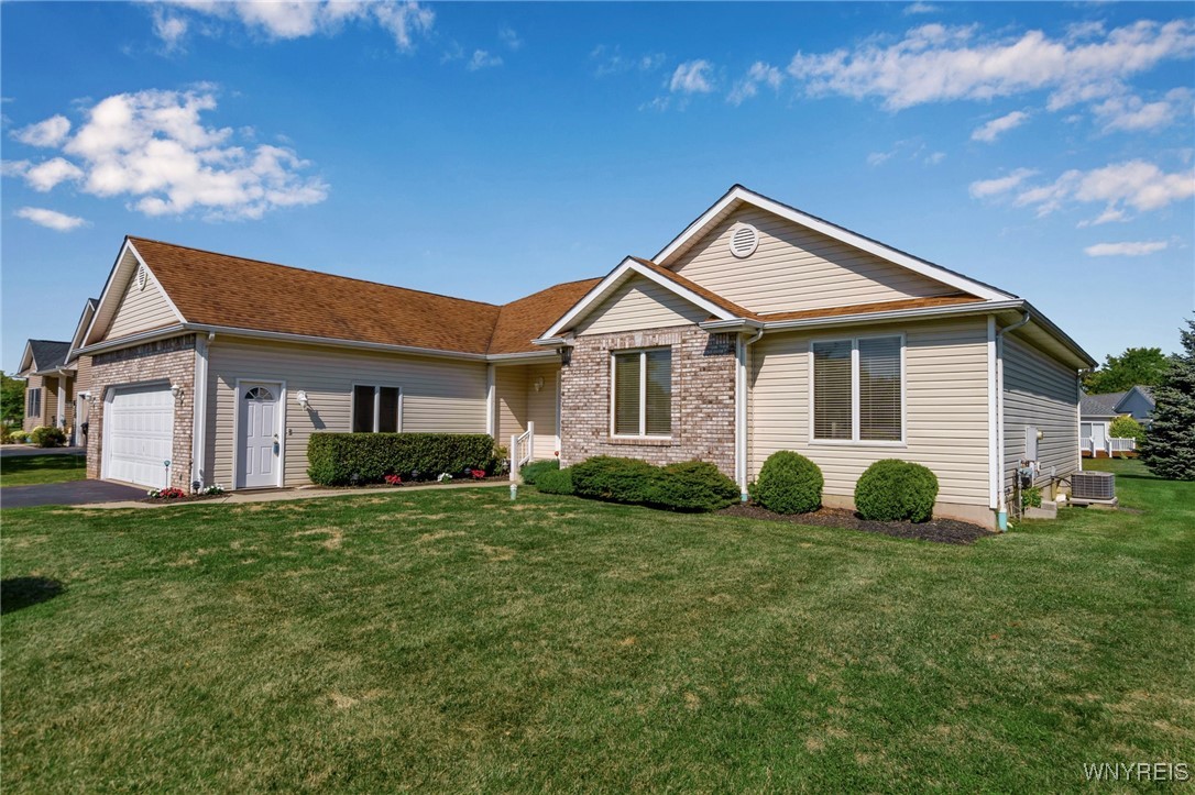 photo 1 : 137 Niagara Shore Drive, Tonawanda NY 14150
