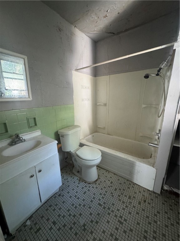 photo 1 : 140 Glendale Park, Rochester NY 14613