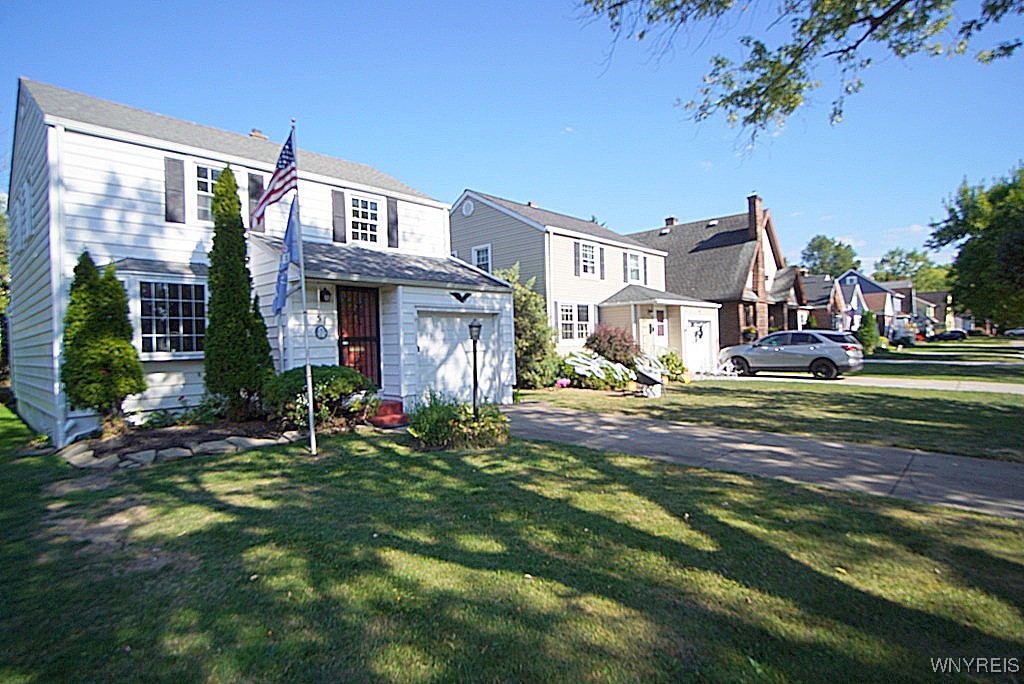 photo A6t9S3jTXTydNQSSVyAL2ft-k: 51 Fairchild Drive, Amherst NY 14226