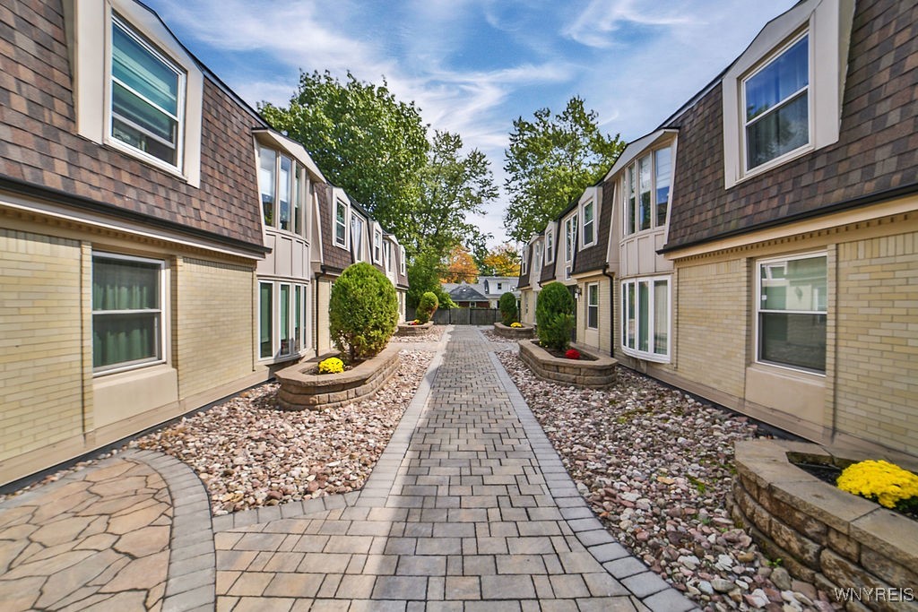 photo undefined: 32 Bernhardt Drive 10, Amherst NY 14226