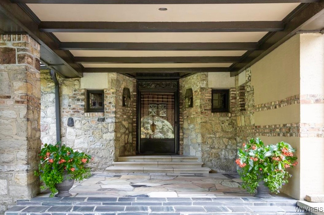 photo undefined: 1005 Big Tree Rd, Aurora NY 14052