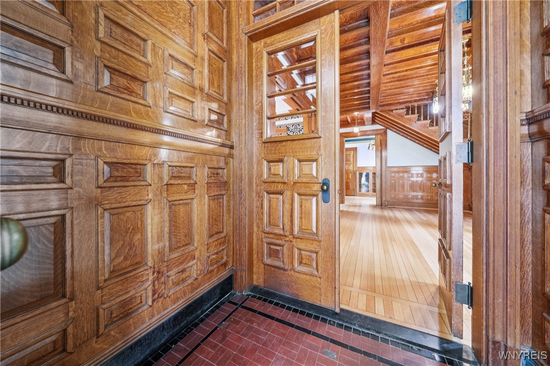 photo undefined: 280 Pine Ridge Road, Cheektowaga NY 14225
