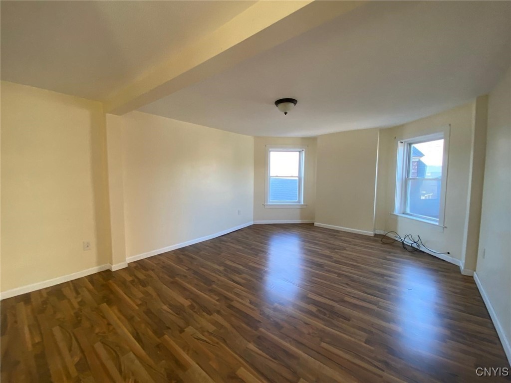 photo z8: 1003 Park Avenue 3rd Flr, Utica NY 13501