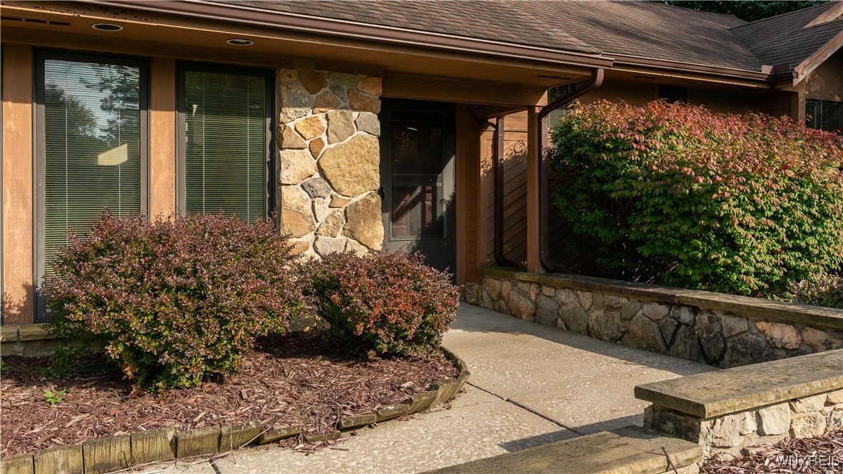 photo 2 : 99 June Drive, Elma NY 14059