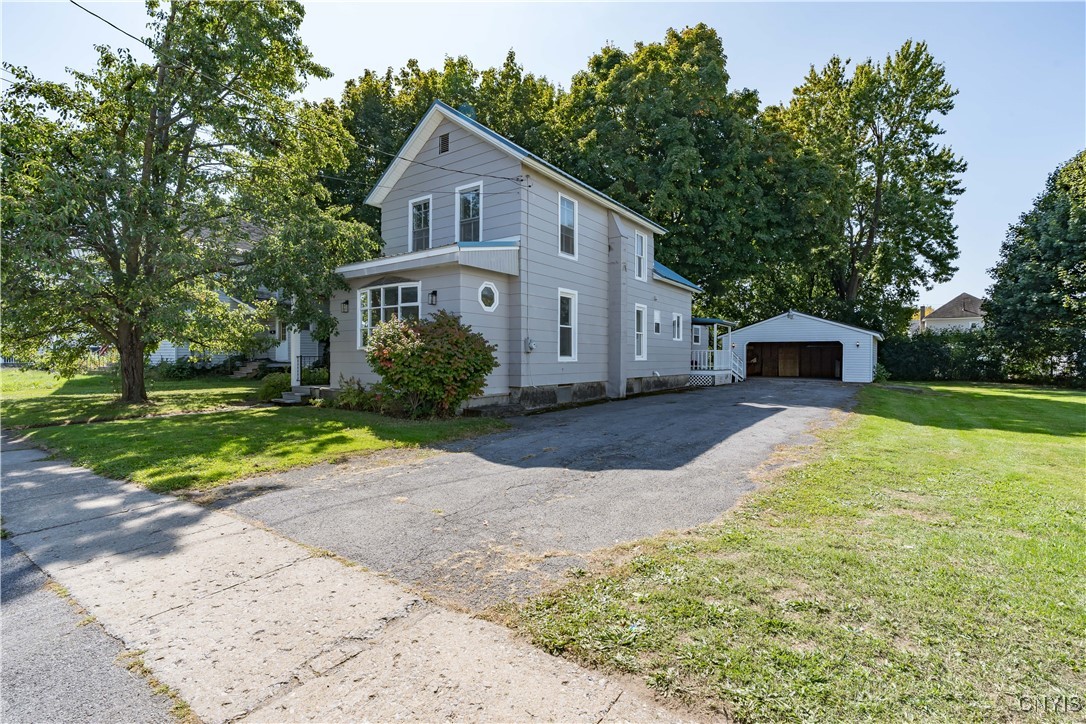 photo undefined: 833 West Main Street, Watertown City NY 13601