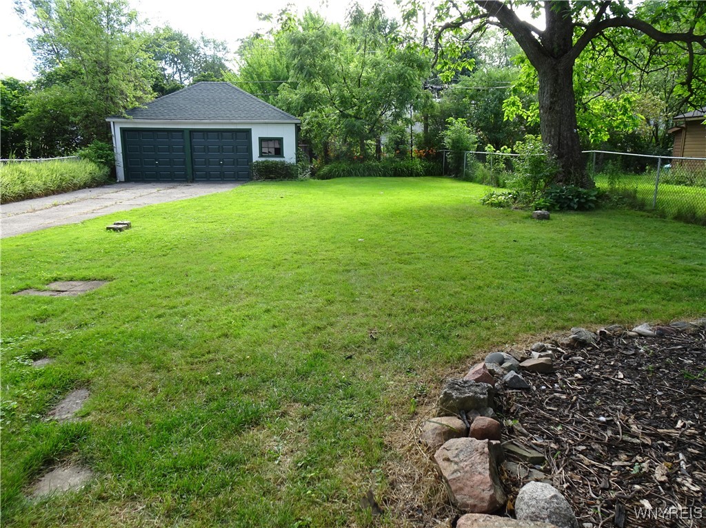photo LoWIiFFY9M5rMV4: 179 Niagara Falls Boulevard, Amherst NY 14226