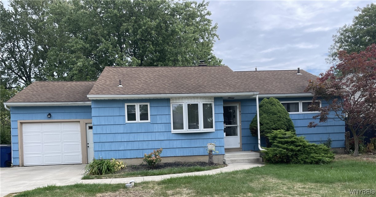 photo undefined: 41 Castle Ct, Amherst NY 14226