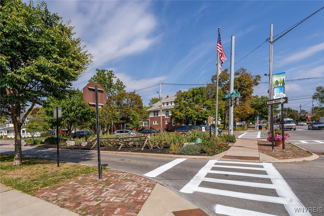 photo P0IXcChF49J-fAcQ: 66 Evans Street, Amherst NY 14221