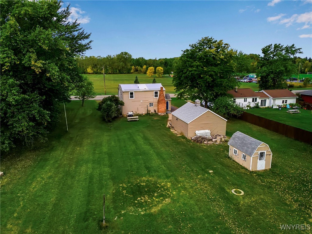 photo CAo7NzbkDXepA2v43j: 689 Paradise Road, Amherst NY 14051
