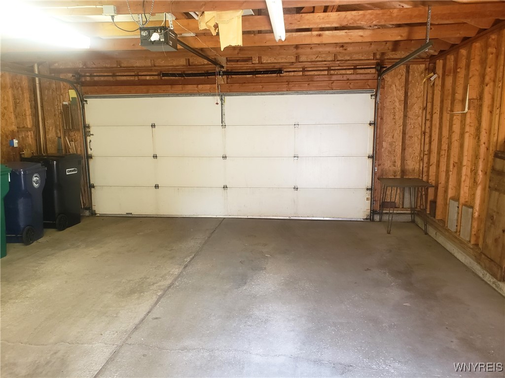 photo undefined: 2744 Woodlawn Ave, Niagara Falls NY 14301